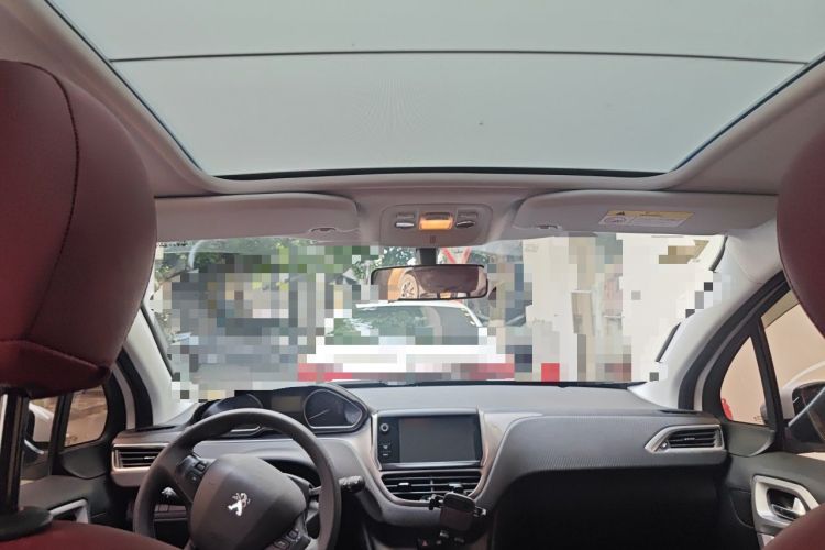 Used Peugeot 2008 2014 1.6L Automatic Fashion Edition Headliner