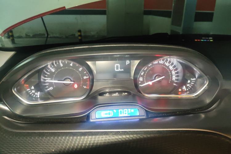 Used Peugeot 2008 2014 1.6L Automatic Fashion Edition Instrument Cluster