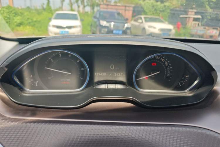 Used Peugeot 2008 2014 1.6L Automatic Navigation Edition Instrument Cluster