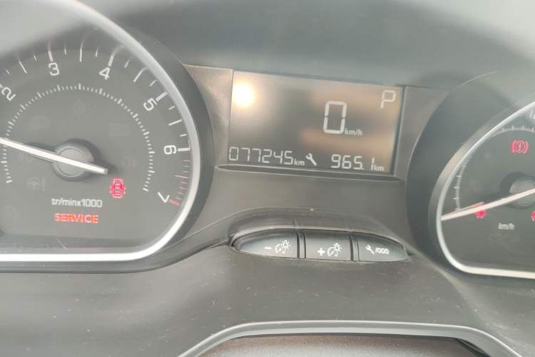 Used Peugeot 2008 2014 1.6L Automatic Fashion Edition Instrument Cluster