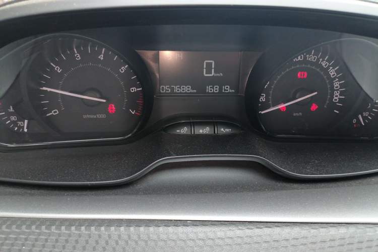Used Peugeot 2008 2014 1.6L Manual Trend Edition Instrument Cluster