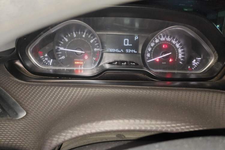 Used Peugeot 2008 2014 1.6L Automatic Fashion Edition Instrument Cluster