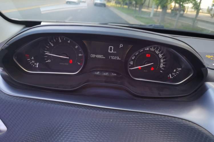 Used Peugeot 2008 2014 1.6L Automatic Fashion Edition Instrument Cluster