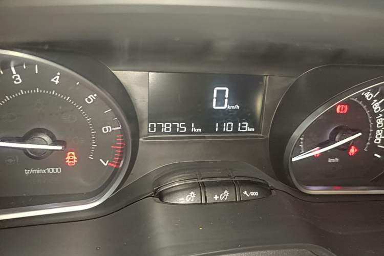Used Peugeot 2008 2014 1.6L Manual Fashion Edition Instrument Cluster