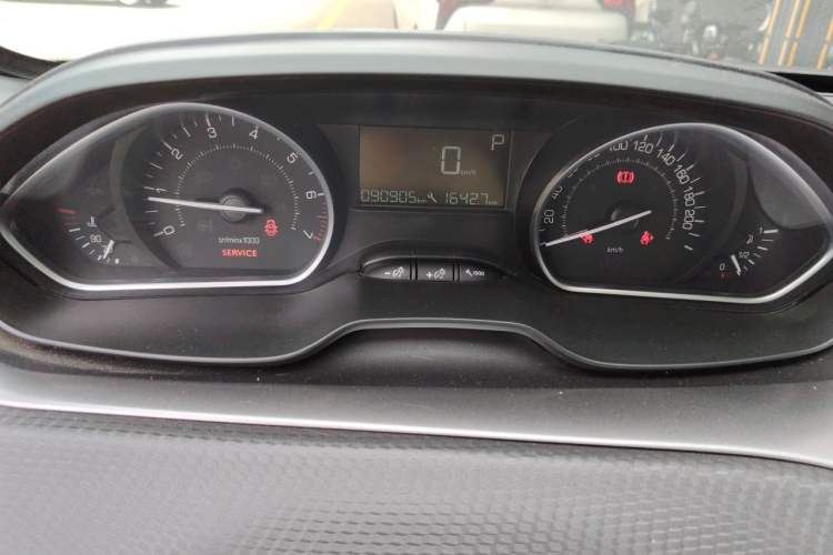 Used Peugeot 2008 2014 1.6L Automatic Fashion Edition Instrument Cluster