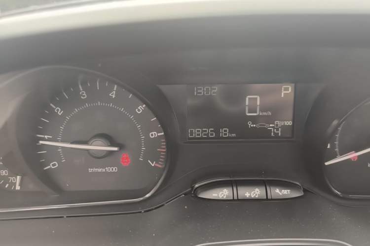 Used Peugeot 2008 2014 1.6L Automatic Trend Edition Instrument Cluster