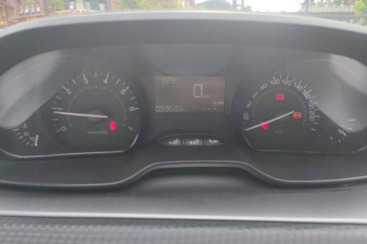 Used Peugeot 2008 2014 1.6L Manual Trend Edition Instrument Cluster