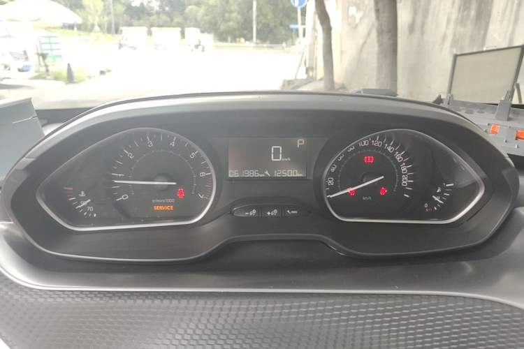 Used Peugeot 2008 2014 1.6L Automatic Fashion Edition Instrument Cluster