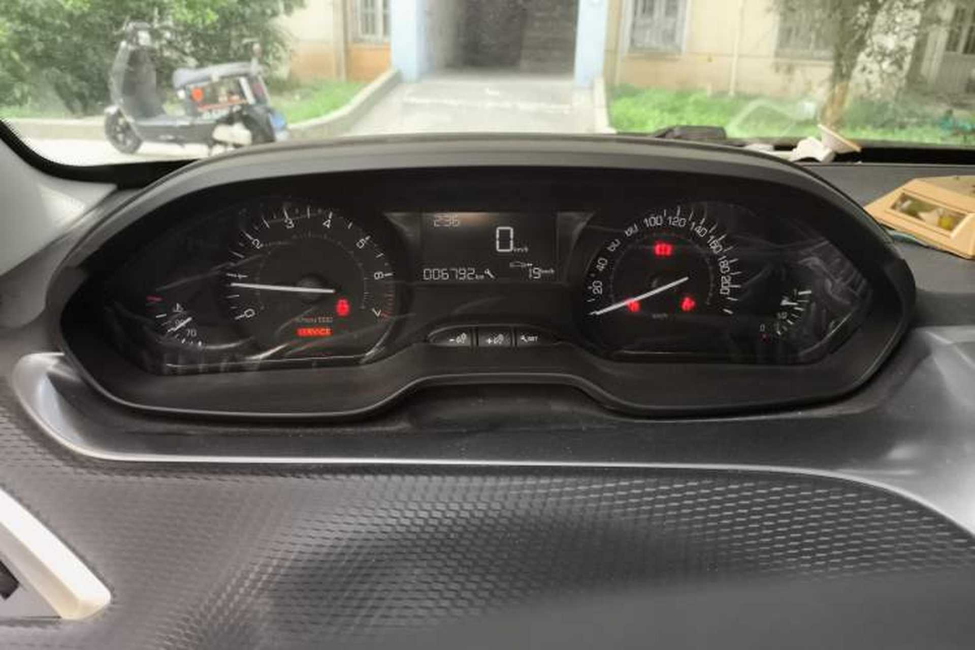 Used Peugeot 2008 2014 1.6L Manual Trend Edition Instrument Cluster