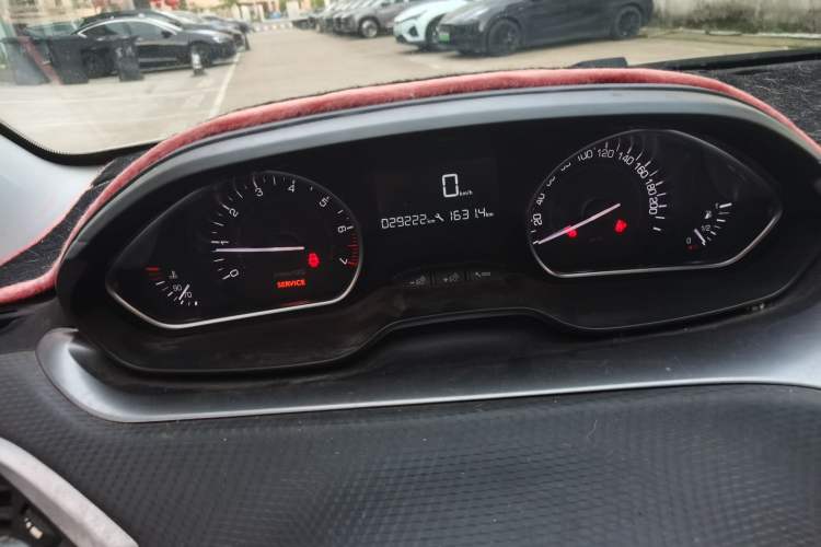 Used Peugeot 2008 2014 1.6L Manual Fashion Edition Instrument Cluster