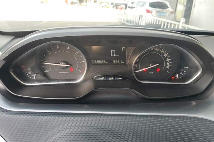 Used Peugeot 2008 2014 1.6L Automatic Fashion Edition Instrument Cluster