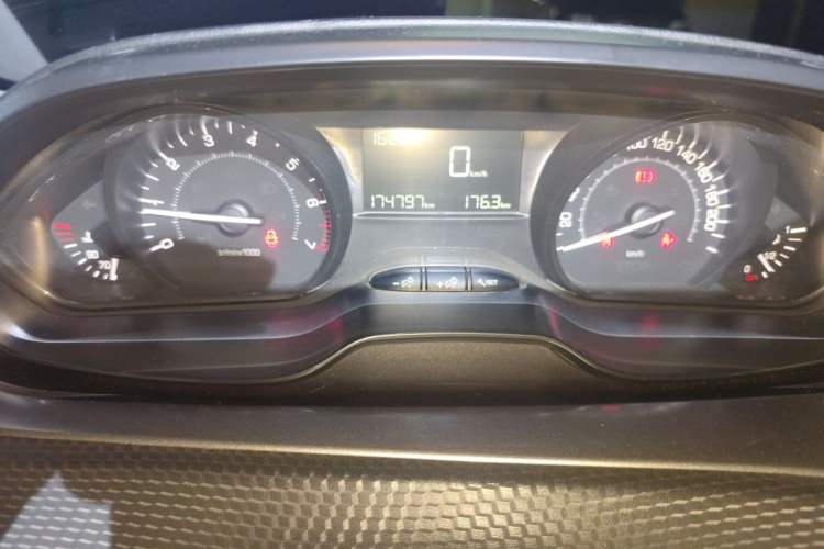 Used Peugeot 2008 2014 1.6L Manual Trend Edition Instrument Cluster