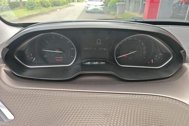 Used Peugeot 2008 2014 1.6L Automatic Fashion Edition Instrument Cluster