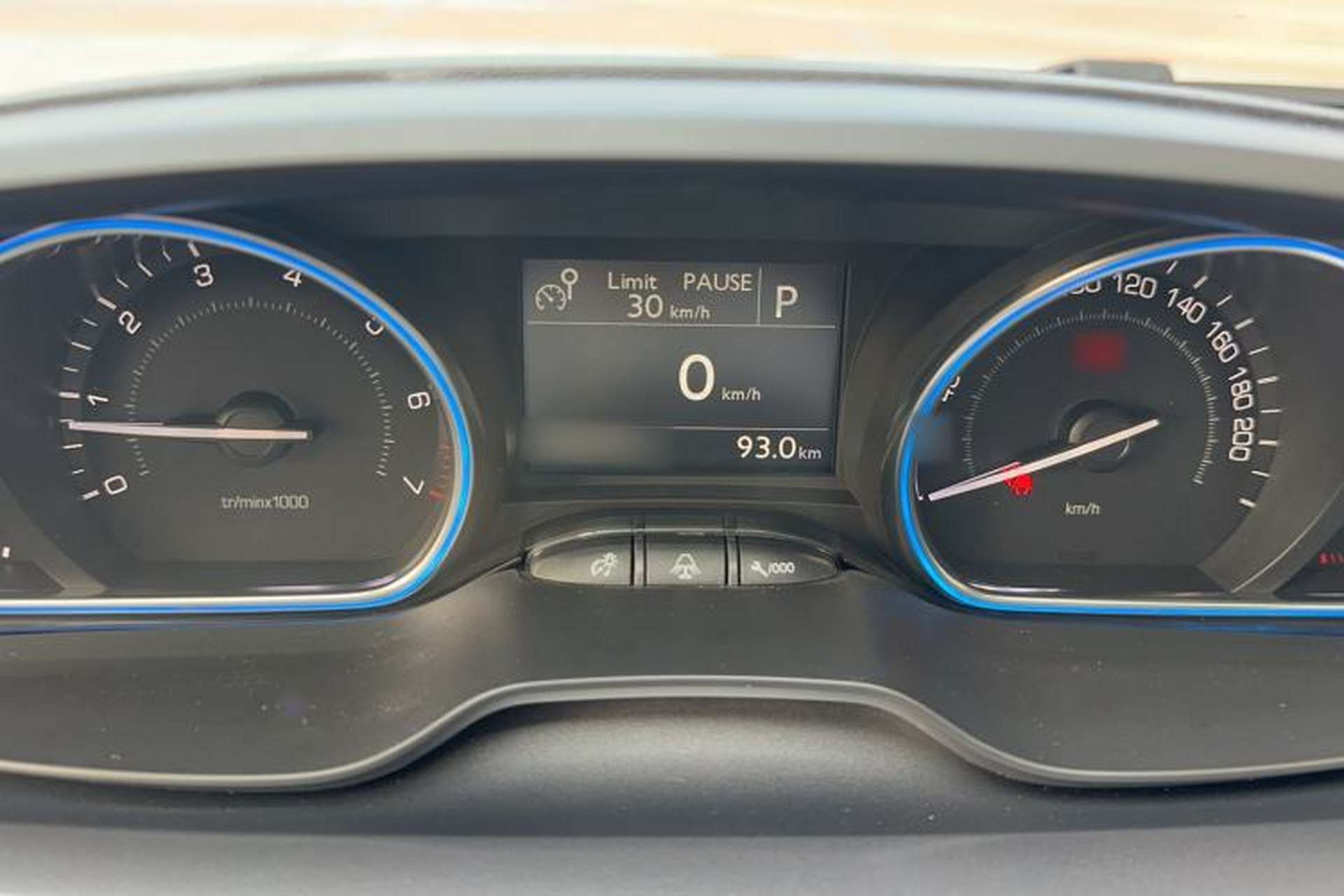 Used Peugeot 2008 2014 1.6L Automatic Navigation Edition Instrument Cluster