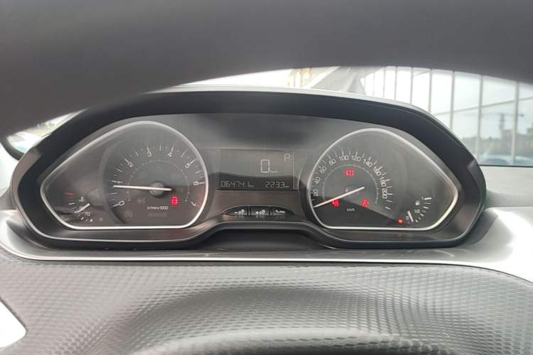 Used Peugeot 2008 2014 1.6L Automatic Fashion Edition Instrument Cluster