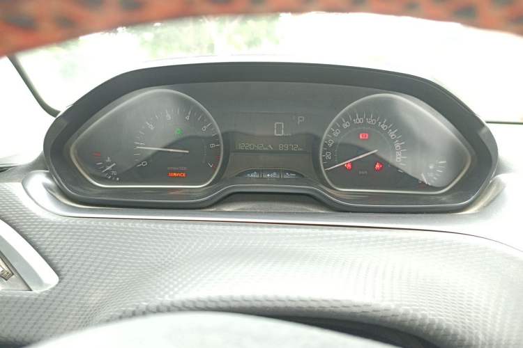 Used Peugeot 2008 2014 1.6L Automatic Fashion Edition Instrument Cluster