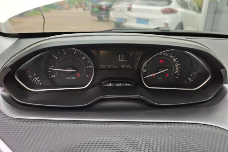 Used Peugeot 2008 2014 1.6L Automatic Fashion Edition Instrument Cluster