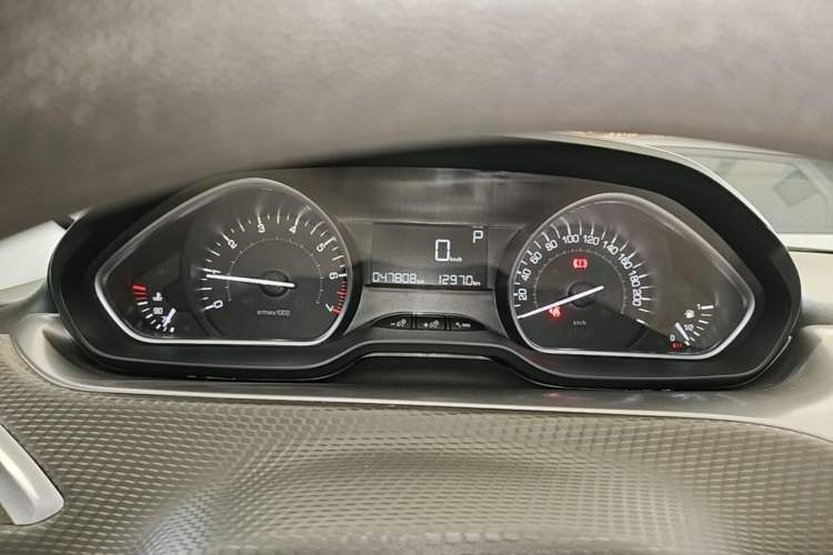 Used Peugeot 2008 2014 1.6L Automatic Fashion Edition Instrument Cluster