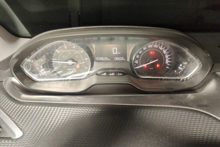 Used Peugeot 2008 2014 1.6L Manual Fashion Edition Instrument Cluster