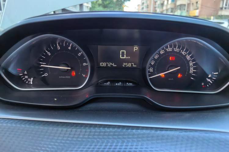 Used Peugeot 2008 2014 1.6L Automatic Fashion Edition Instrument Cluster
