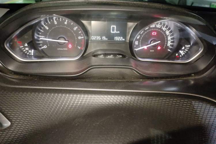 Used Peugeot 2008 2014 1.6L Manual Fashion Edition Instrument Cluster