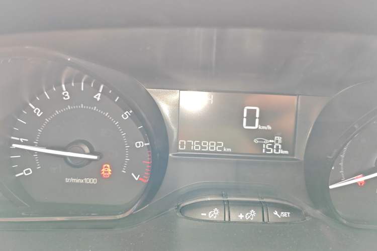 Used Peugeot 2008 2014 1.6L Manual Trend Edition Instrument Cluster