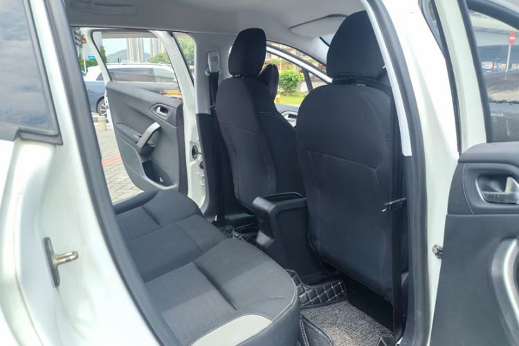 Used Peugeot 2008 2014 1.6L Automatic Trend Edition Interior 1