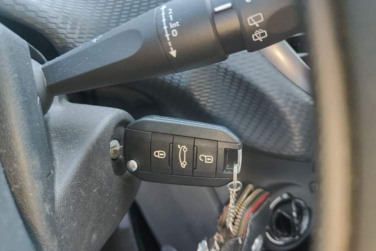 Used Peugeot 2008 2014 1.6L Automatic Trend Edition Interior 1