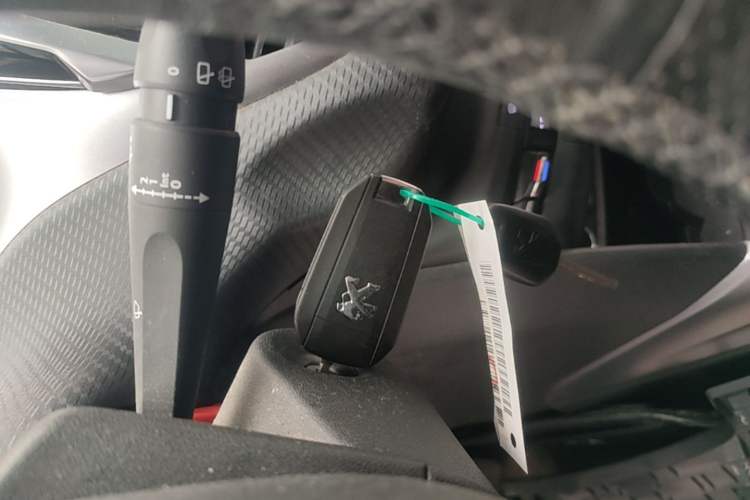 Used Peugeot 2008 2014 1.6L Automatic Fashion Edition Interior 1