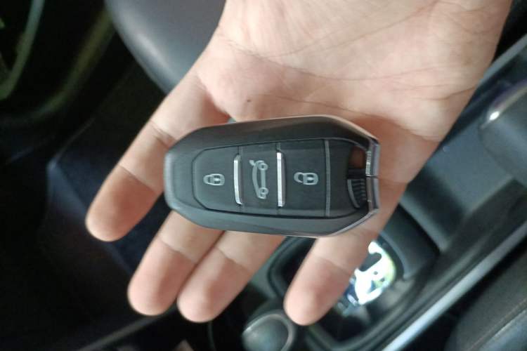 Used Peugeot 2008 2014 1.6L Automatic Navigation Edition Interior 1