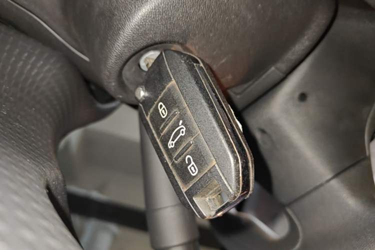 Used Peugeot 2008 2014 1.6L Automatic Trend Edition Interior 1