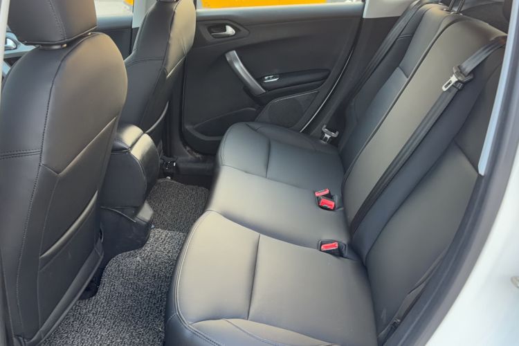 Used Peugeot 2008 2014 1.6L Automatic Trend Edition Interior 2