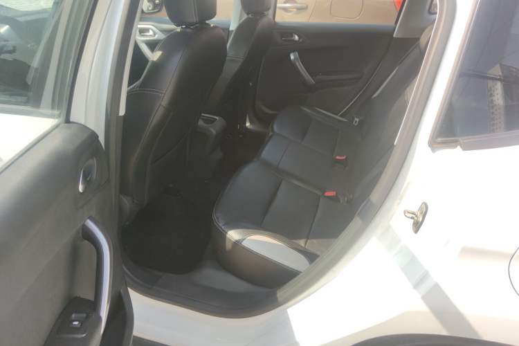 Used Peugeot 2008 2014 1.6L Automatic Trend Edition Interior 7
