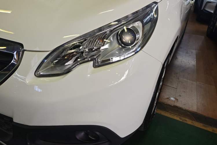 Used Peugeot 2008 2014 1.6L Automatic Trend Edition Left Front Headlight