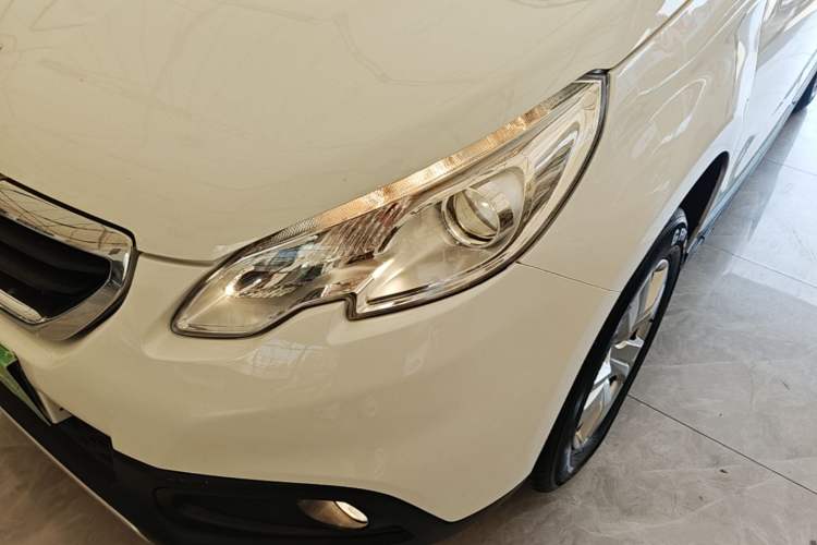 Used Peugeot 2008 2014 1.6L Automatic Trend Edition Left Front Headlight