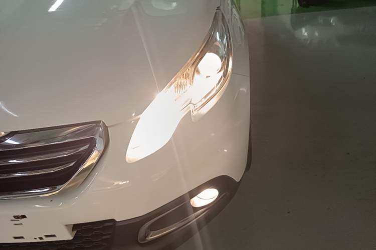 Used Peugeot 2008 2014 1.6L Manual Fashion Edition Left Front Headlight