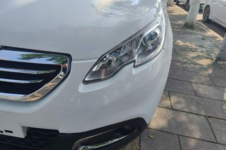 Used Peugeot 2008 2014 1.6L Automatic Fashion Edition Left Front Headlight