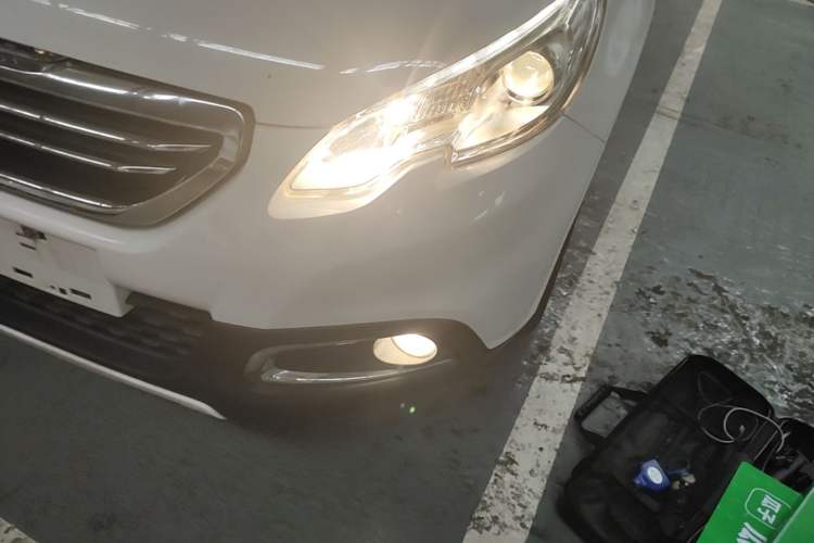 Used Peugeot 2008 2014 1.6L Automatic Navigation Edition Left Front Headlight