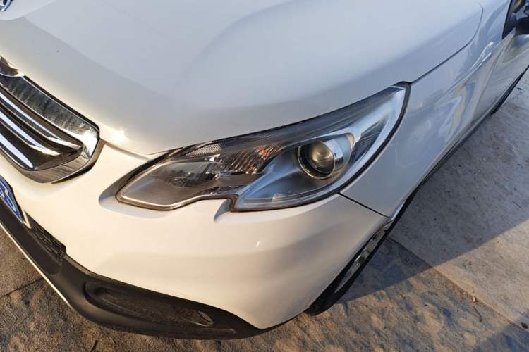 Used Peugeot 2008 2014 1.6L Automatic Trend Edition Left Front Headlight