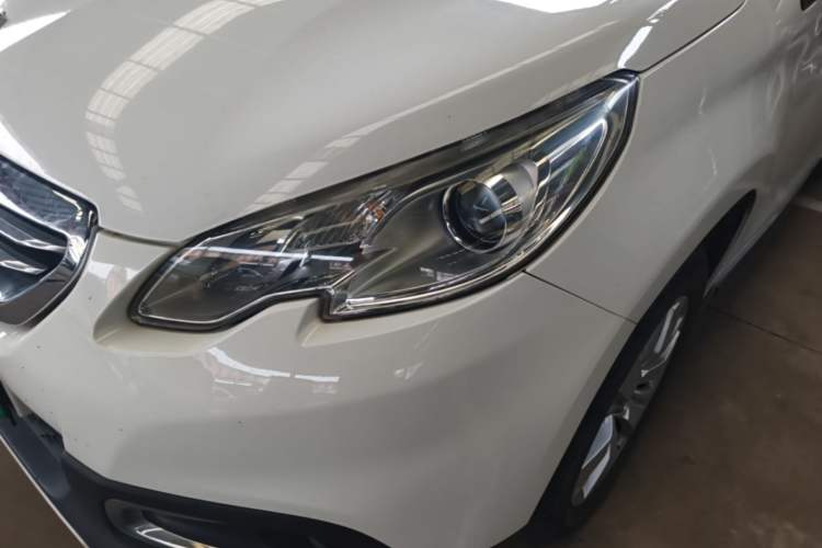 Used Peugeot 2008 2014 1.6L Automatic Fashion Edition Left Front Headlight