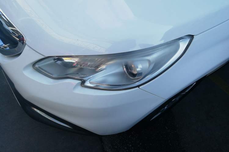 Used Peugeot 2008 2014 1.6L Automatic Trend Edition Left Front Headlight