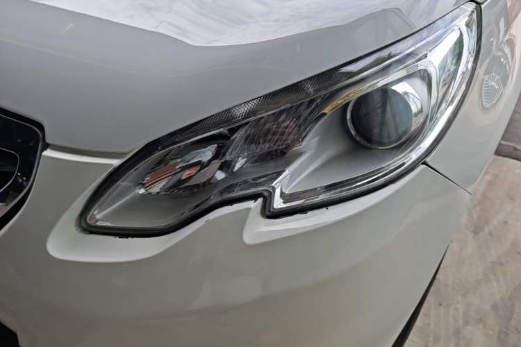 Used Peugeot 2008 2014 1.6L Automatic Fashion Edition Left Front Headlight