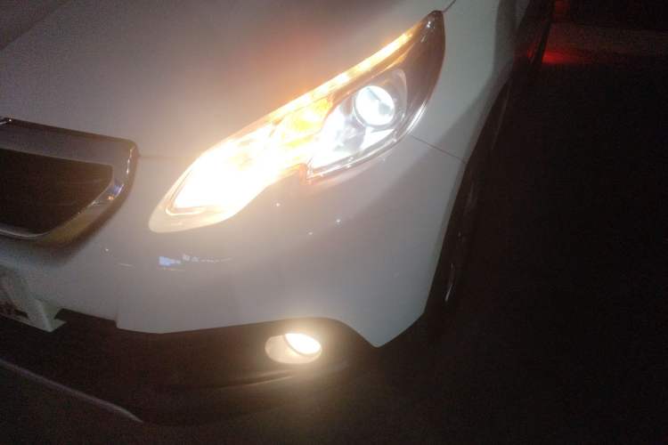 Used Peugeot 2008 2014 1.6L Automatic Trend Edition Left Front Headlight