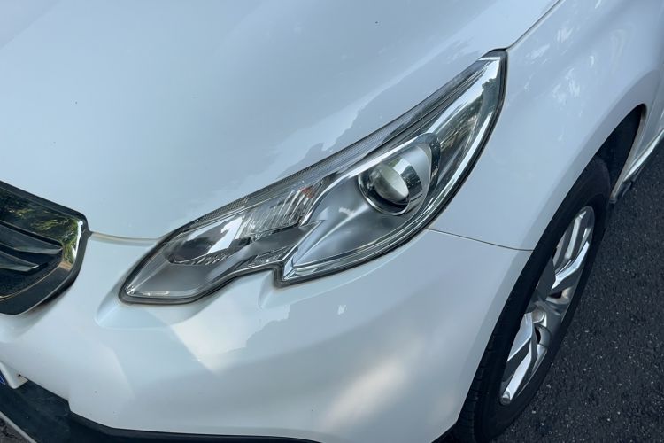 Used Peugeot 2008 2014 1.6L Automatic Fashion Edition Left Front Headlight