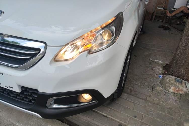 Used Peugeot 2008 2014 1.6L Automatic Fashion Edition Left Front Headlight
