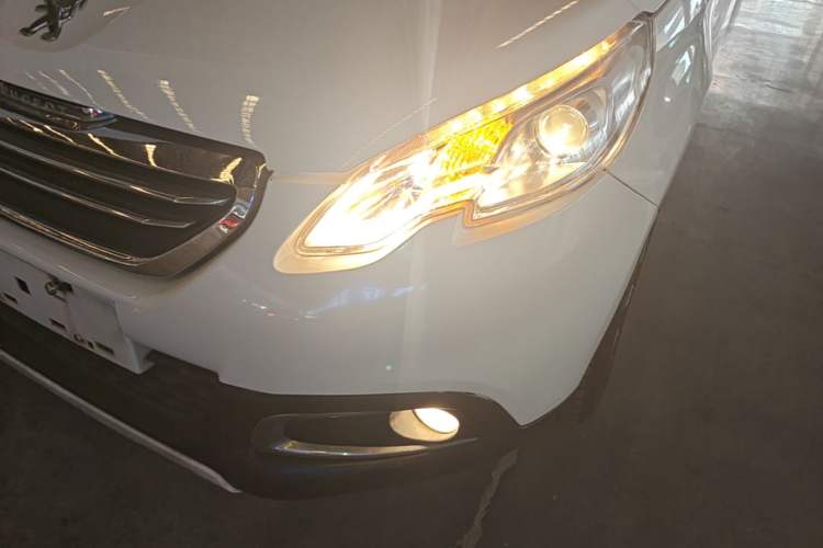 Used Peugeot 2008 2014 1.6L Automatic Fashion Edition Left Front Headlight
