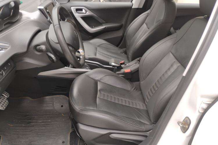 Used Peugeot 2008 2014 1.6L Automatic Navigation Edition Left Front Seat