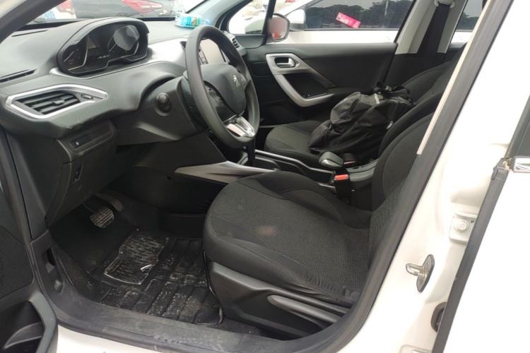 Used Peugeot 2008 2014 1.6L Automatic Fashion Edition Left Front Seat
