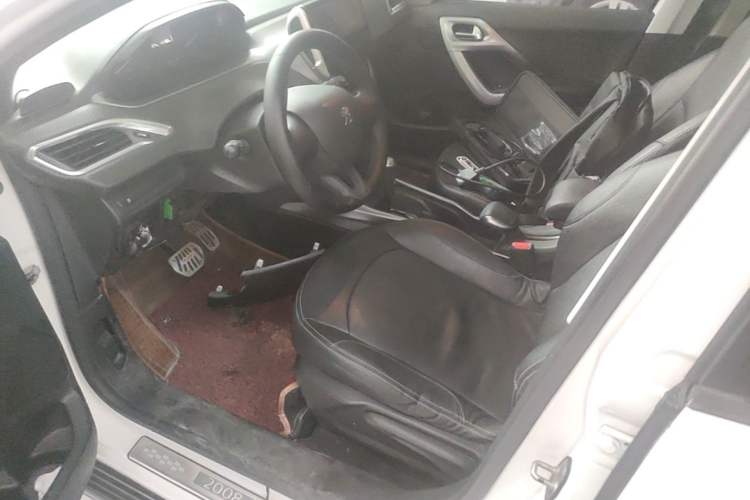 Used Peugeot 2008 2014 1.6L Automatic Trend Edition Left Front Seat