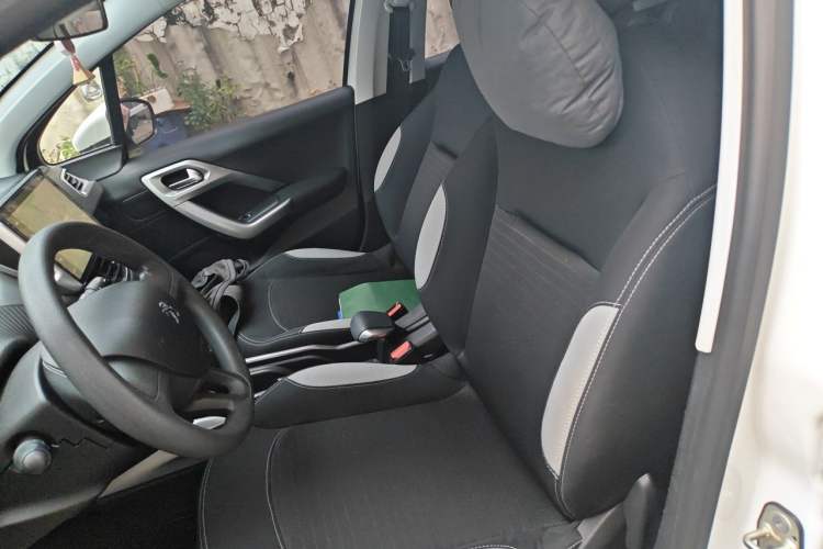 Used Peugeot 2008 2014 1.6L Automatic Trend Edition Left Front Seat